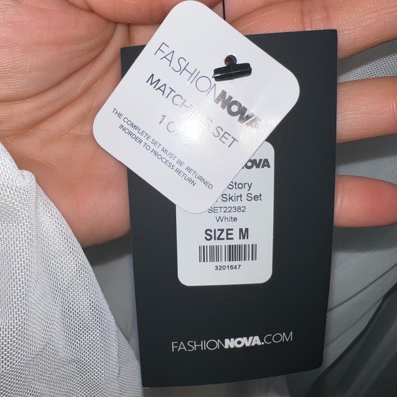 White sheer felt matching set- Half sleeve cropped top w/ long high wasted skirt - Picture 2 of 3